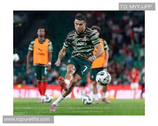 围绕知名足球球星代言品牌解析他们如何影响商业价值与市场格局